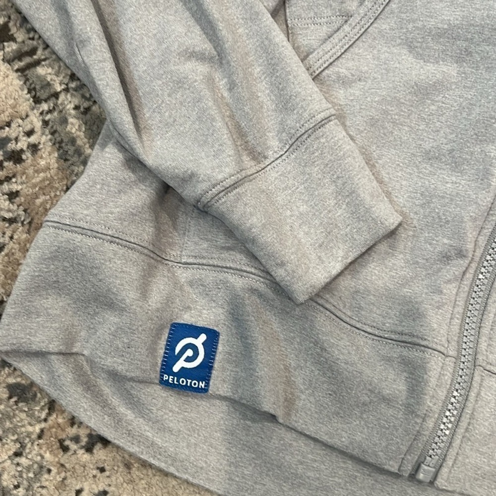 Peloton Women’s Dreamblend Zip Up Jacket Hoodie - Picture 5 of 9